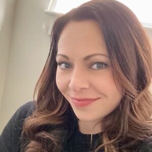 Meet your Posher, Leigh